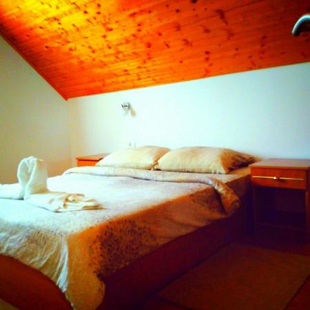Guest House First Stop Rakovica Exterior foto