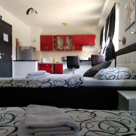 Guest House First Stop Rakovica Exterior foto