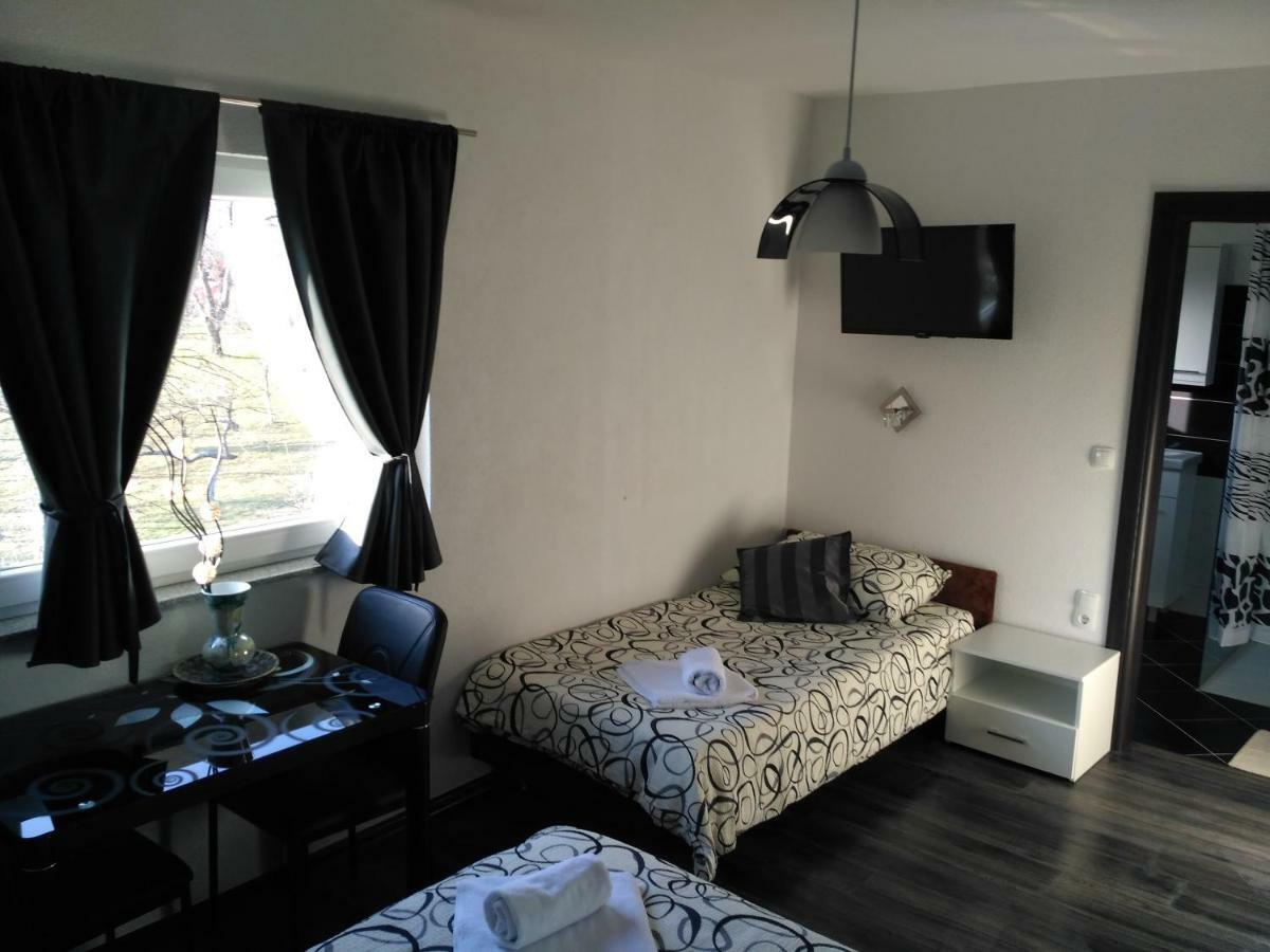 Guest House First Stop Rakovica Exterior foto