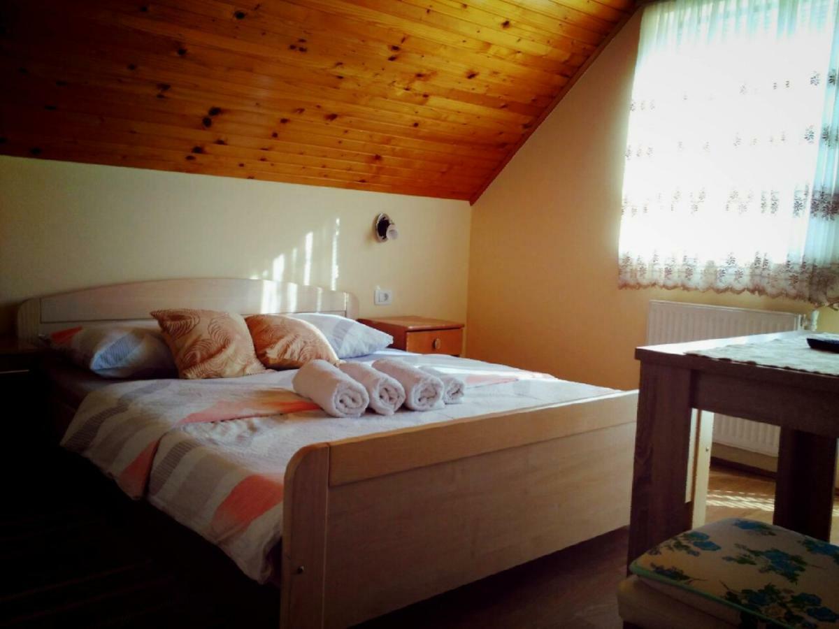 Guest House First Stop Rakovica Exterior foto