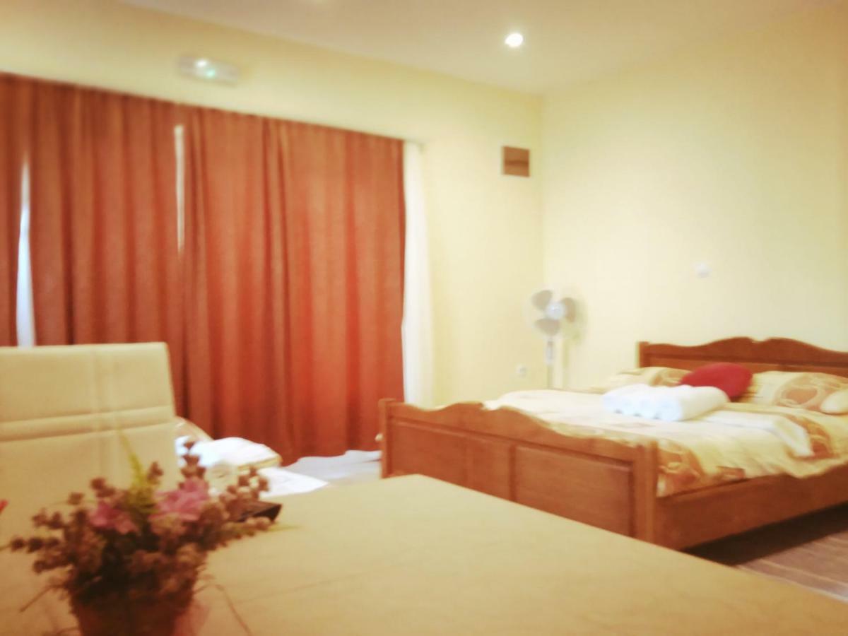 Guest House First Stop Rakovica Exterior foto